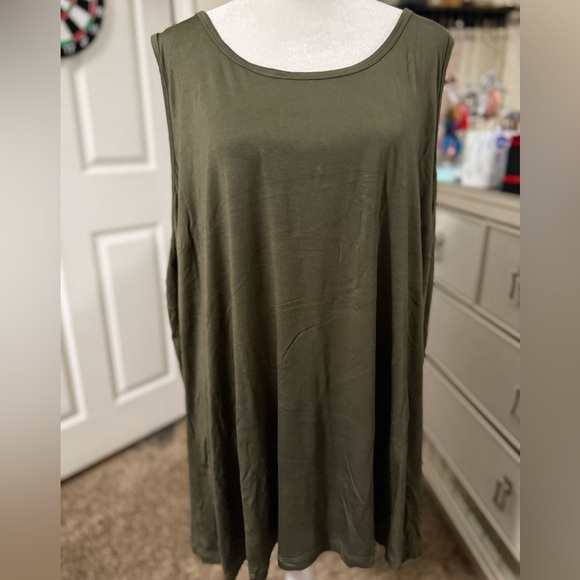 Arna York olive camisole - Picture 1 of 6